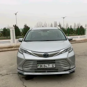 Toyota Sienna 2022