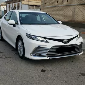 Toyota Camry 2022
