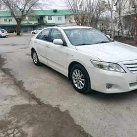 Toyota Camry 2011