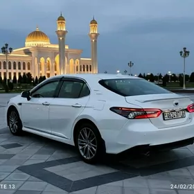 Toyota Camry 2020