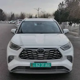 Toyota Highlander 2020