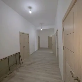 aeroport ýol 30ýyllyk 3komnat