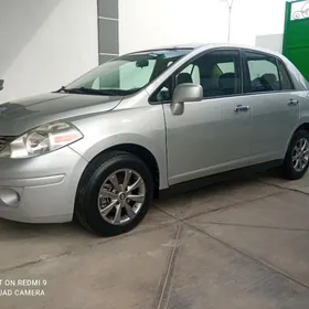 Nissan Versa 2010