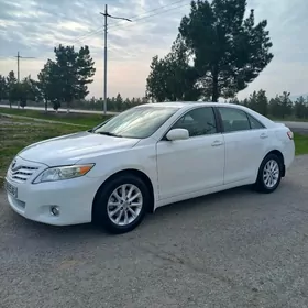Toyota Camry 2010
