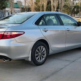 Toyota Camry 2017