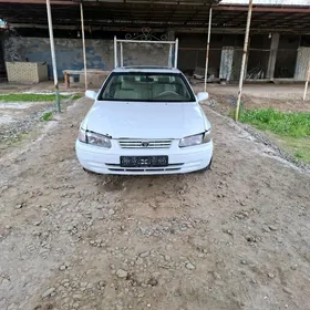 Toyota Camry 1998