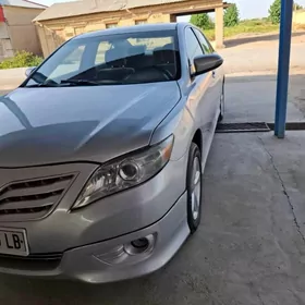 Toyota Camry 2010