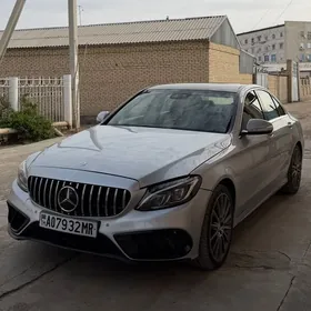 Mercedes-Benz C300 2015