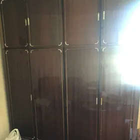 Шкаф спальный