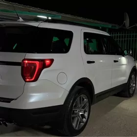 Ford Explorer 2018