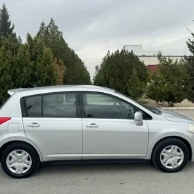 Nissan Versa 2010