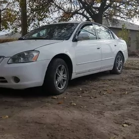 Nissan Altima 2003