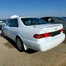 Toyota Camry 2000