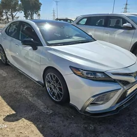Toyota Camry 2022