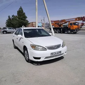 Toyota Camry 2004