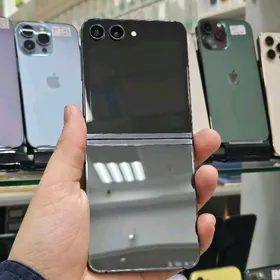 Samsung Filip 5 8/256gb