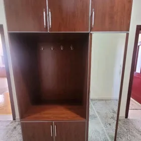 Шкаф для прихожей турецкий
