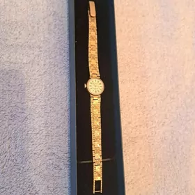 Часы позолоченные