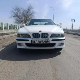 BMW E39 2003