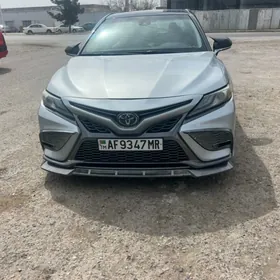 Toyota Camry 2020