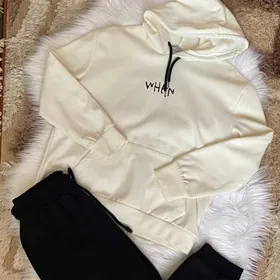 Толстовка и штаны