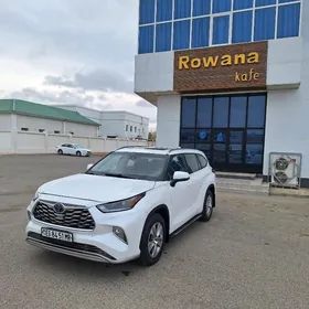 Toyota Highlander 2020