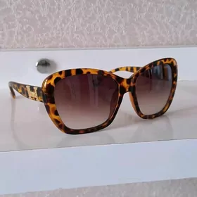 очки солнцезащитные