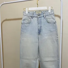 Джинсы (бананы)