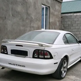 Ford Mustang 1996