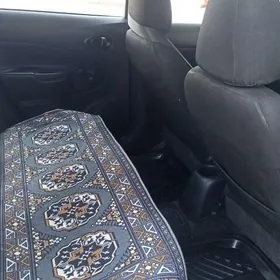 Nissan Versa Note 2016