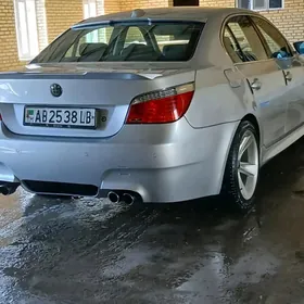 BMW E60 2004