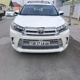 Toyota Highlander 2018