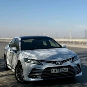 Toyota Camry 2020
