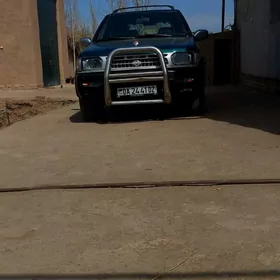 Nissan Pathfinder 1997