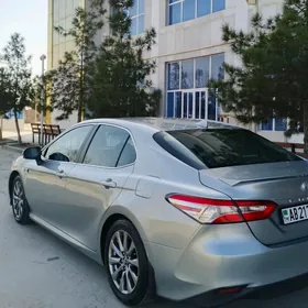 Toyota Camry 2020