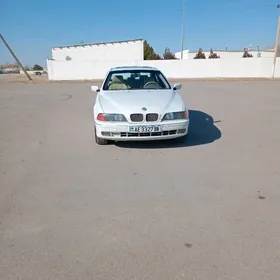 BMW E39 1998