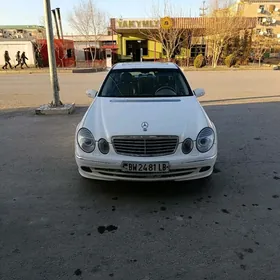 Mercedes-Benz E320 2003