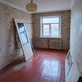 3 комнат 4 этаж