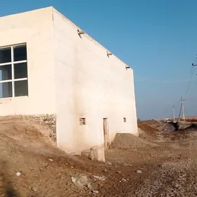 Uly yolun ugrunda magazin