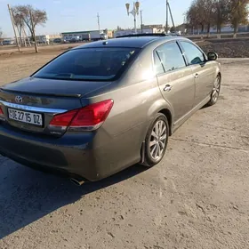 Toyota Avalon 2010