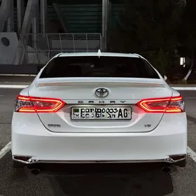 Toyota Camry 2018