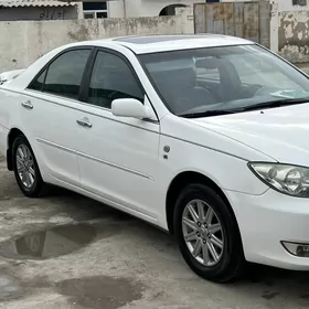 Toyota Camry 2004