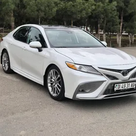 Toyota Camry 2020