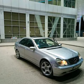 Mercedes-Benz C320 2001