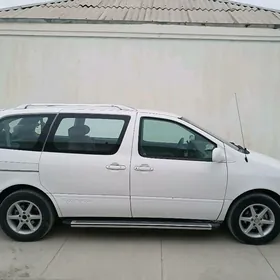 Toyota Sienna 2000
