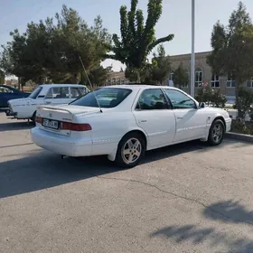 Toyota Camry 2000