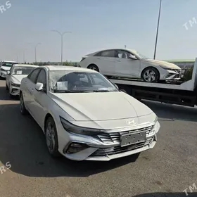 Hyundai Elantra GT 2025