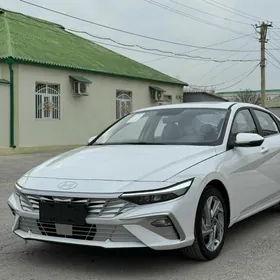 Hyundai Elantra 2025