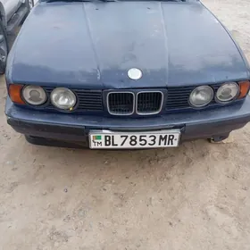 BMW 525 1989