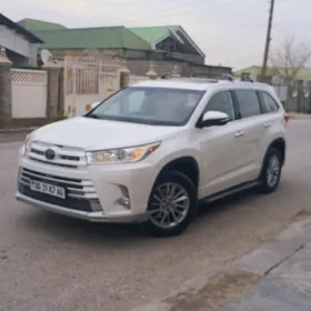 Toyota Highlander 2018